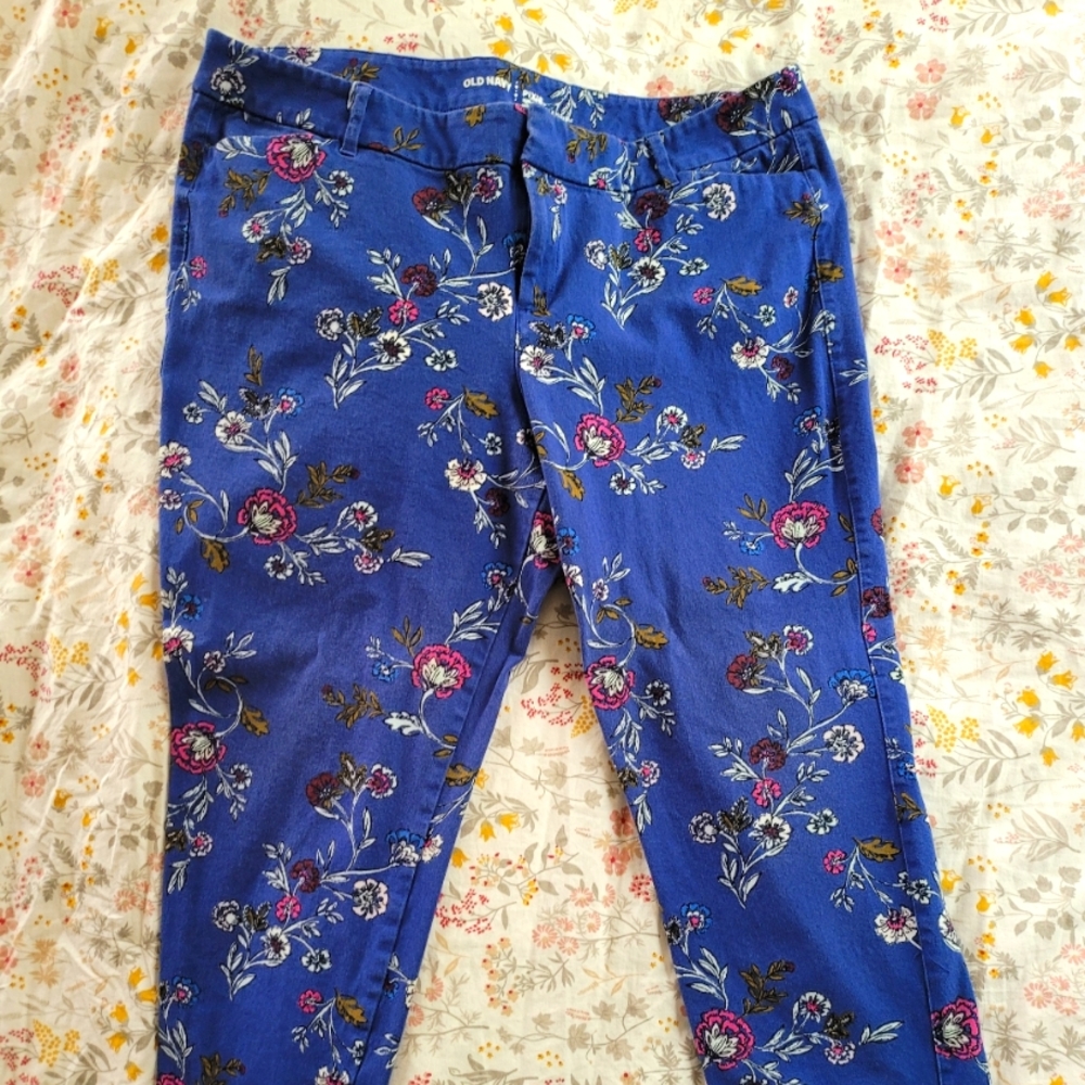 Old Navy Pixie Pants Size 18